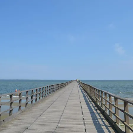 Cozy Holiday Home In Lido Di Volano Near Sea